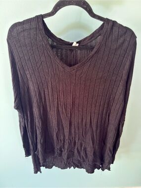 Mote Women's Black Ribbed V-Neck Long Sleeve Top size Large